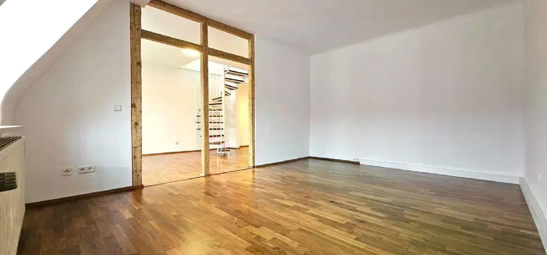 Prodej bytu 2+1 105 m², Brunhildstr. 16, Nürnberg (Mittelfr) - Südstadt, Bavorsko Prodej bytu 2+1 105 m², Brunhildstr. 16, Nürnberg (Mittelfr) - Südstadt, Bavorsko
