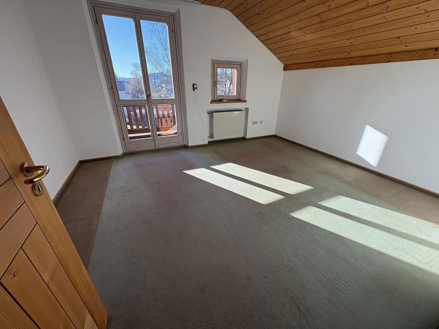 Prodej domu 217 m², pozemek 1.609 m², Gangkofen, Bavorsko Prodej domu 217 m², pozemek 1.609 m², Gangkofen, Bavorsko
