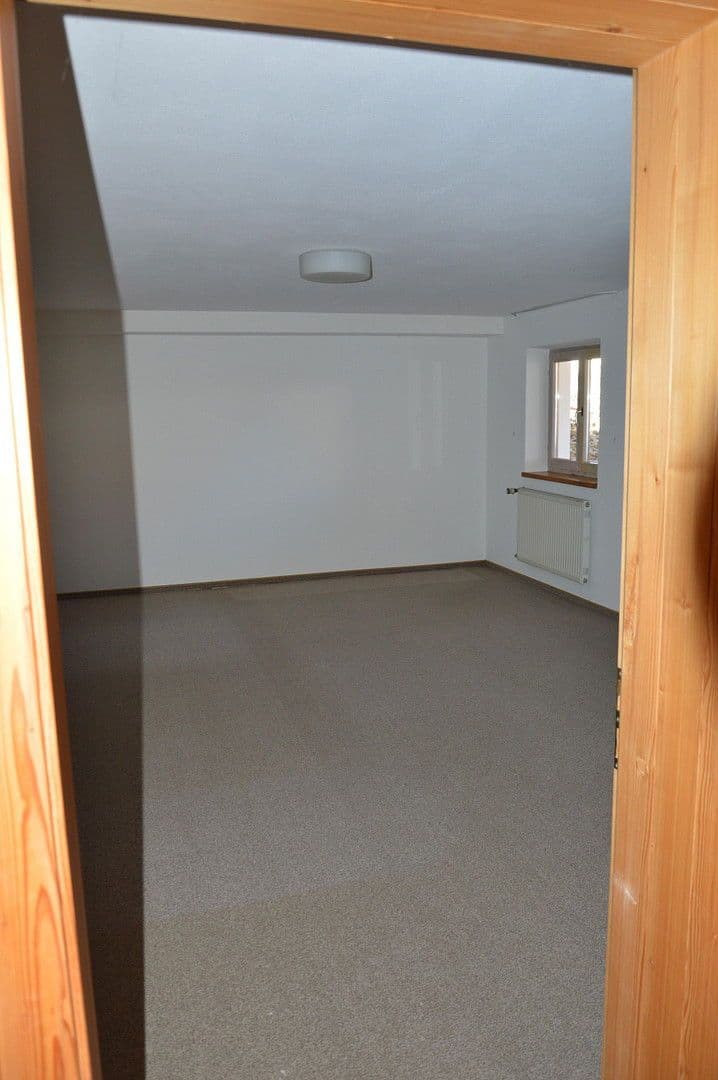 Prodej domu 217 m², pozemek 1.609 m², Gangkofen, Bavorsko Prodej domu 217 m², pozemek 1.609 m², Gangkofen, Bavorsko