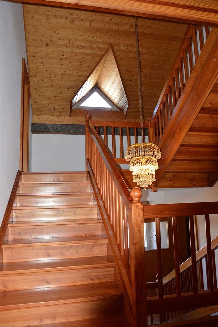 Prodej domu 217 m², pozemek 1.609 m², Gangkofen, Bavorsko Prodej domu 217 m², pozemek 1.609 m², Gangkofen, Bavorsko