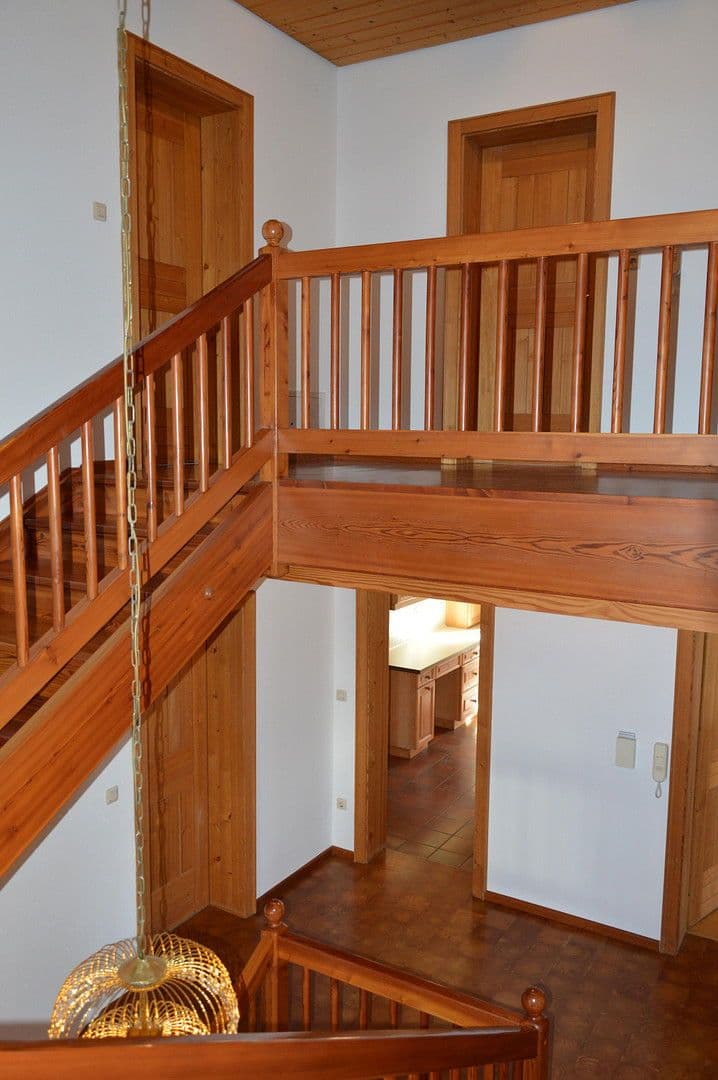 Prodej domu 217 m², pozemek 1.609 m², Gangkofen, Bavorsko Prodej domu 217 m², pozemek 1.609 m², Gangkofen, Bavorsko