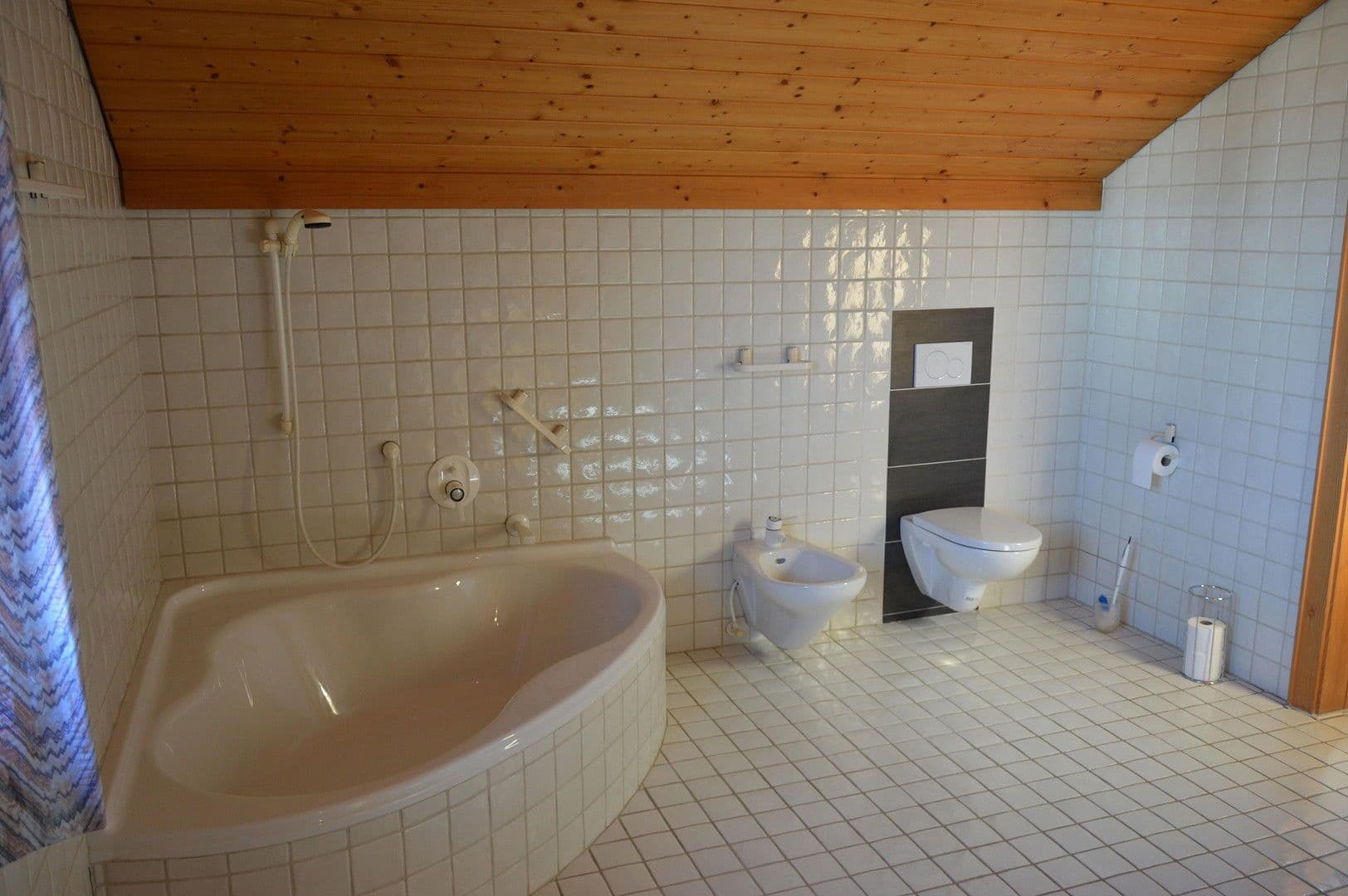 Prodej domu 217 m², pozemek 1.609 m², Gangkofen, Bavorsko Prodej domu 217 m², pozemek 1.609 m², Gangkofen, Bavorsko