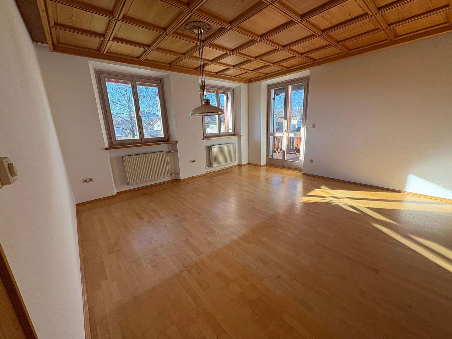 Prodej domu 217 m², pozemek 1.609 m², Gangkofen, Bavorsko Prodej domu 217 m², pozemek 1.609 m², Gangkofen, Bavorsko