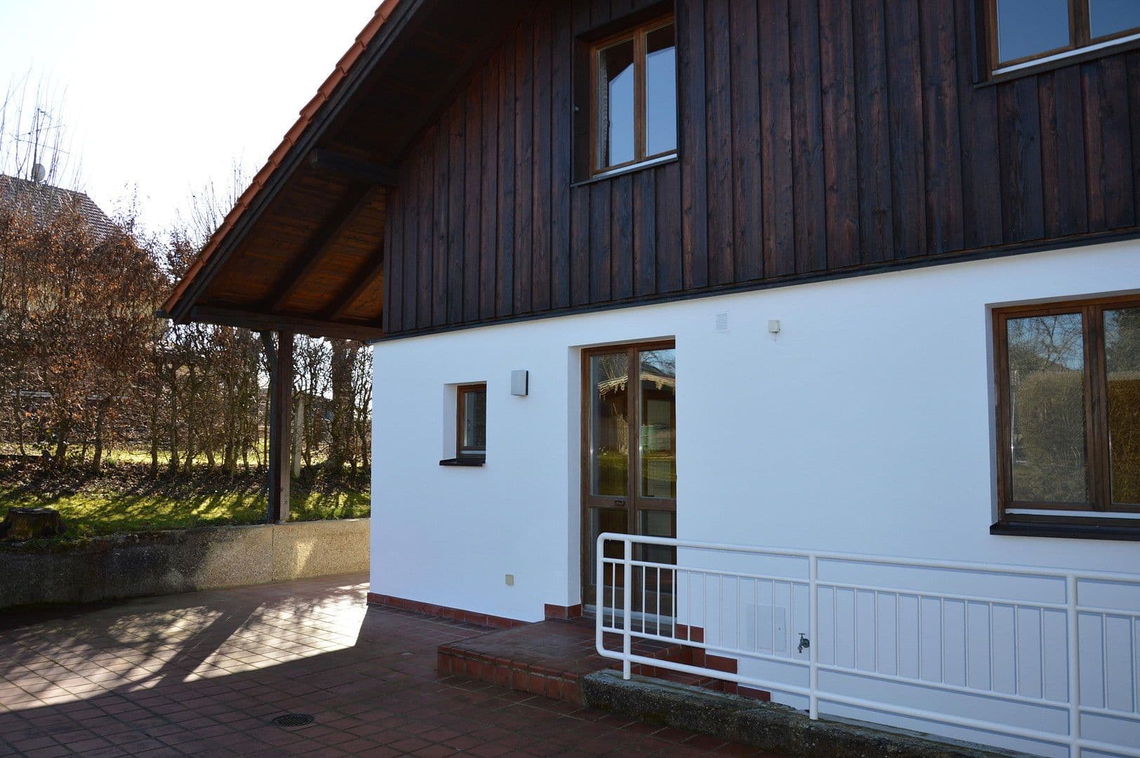 Prodej domu 217 m², pozemek 1.609 m², Gangkofen, Bavorsko Prodej domu 217 m², pozemek 1.609 m², Gangkofen, Bavorsko