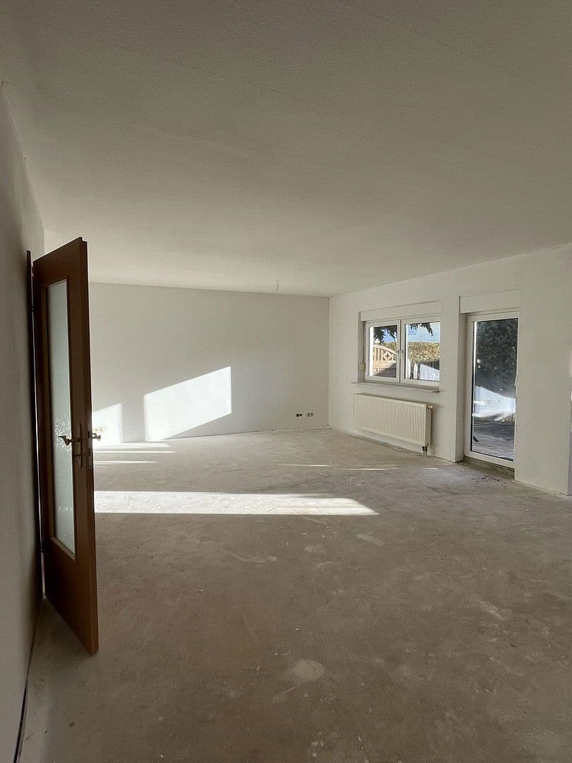 Prodej domu 96 m², pozemek 560 m², Naundorfer Str.25, Braunsbedra, Sasko-Anhaltsko Prodej domu 96 m², pozemek 560 m², Naundorfer Str.25, Braunsbedra, Sasko-Anhaltsko