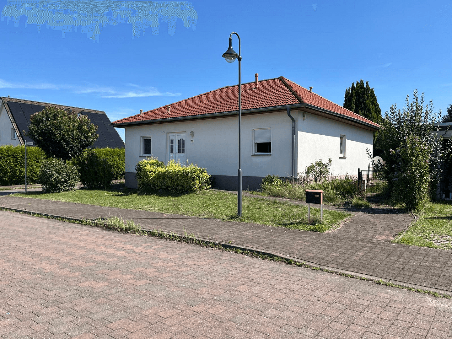 Prodej domu 96 m², pozemek 560 m², Naundorfer Str.25, Braunsbedra, Sasko-Anhaltsko Prodej domu 96 m², pozemek 560 m², Naundorfer Str.25, Braunsbedra, Sasko-Anhaltsko