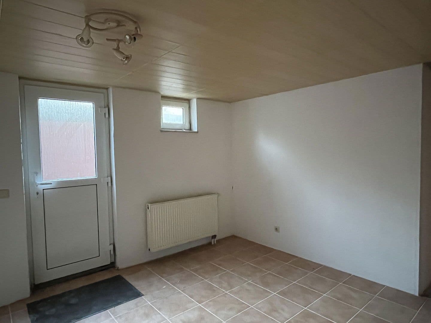 Prodej domu 96 m², pozemek 560 m², Naundorfer Str.25, Braunsbedra, Sasko-Anhaltsko Prodej domu 96 m², pozemek 560 m², Naundorfer Str.25, Braunsbedra, Sasko-Anhaltsko