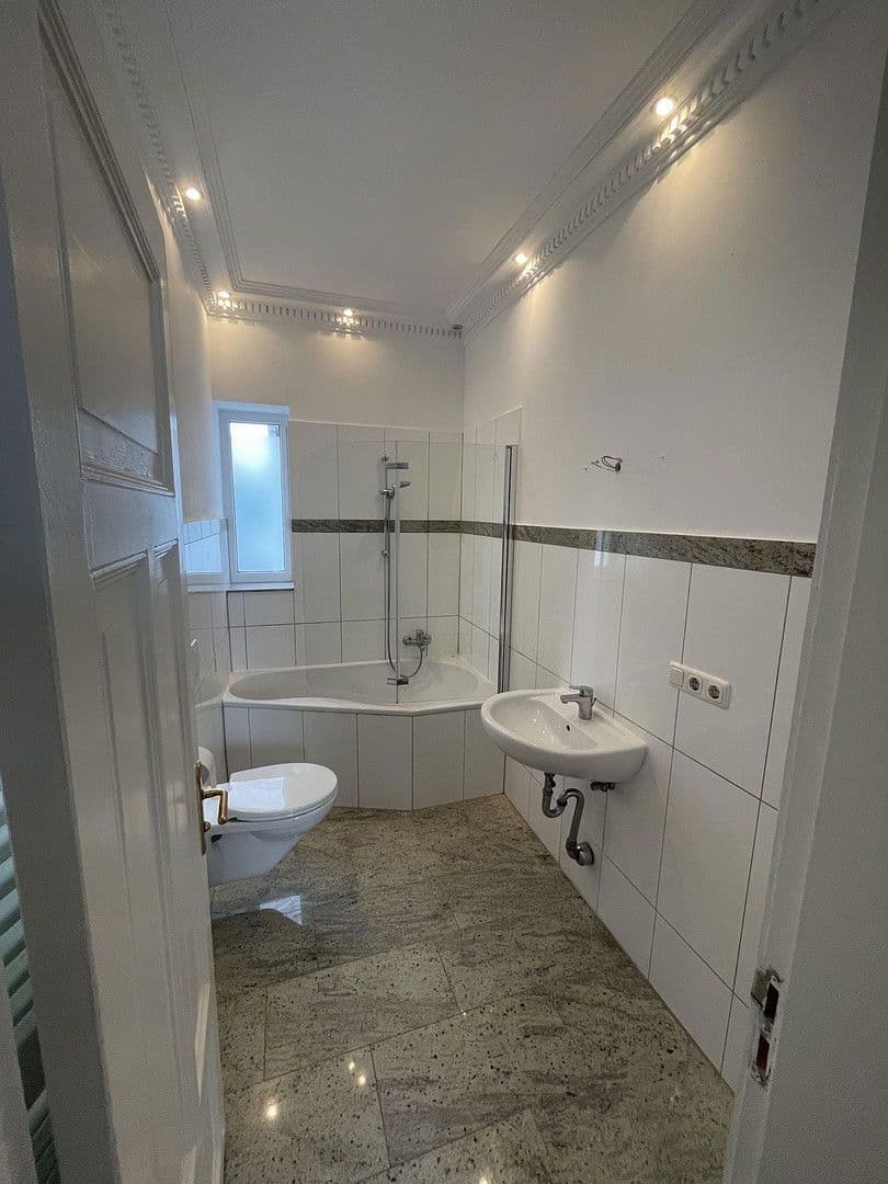 Prodej bytu 4+1 94 m², Prieser Strand 14, Kiel-Friedrichsort, Šlesvicko-Holštýnsko Prodej bytu 4+1 94 m², Prieser Strand 14, Kiel-Friedrichsort, Šlesvicko-Holštýnsko