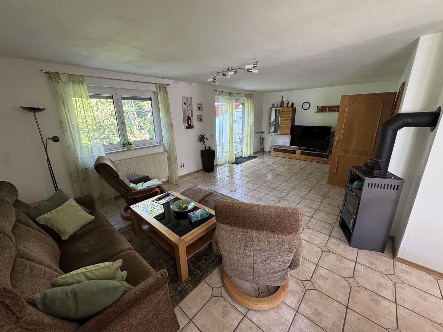 Prodej domu 198 m², pozemek 200 m², Oberstimm, Bavorsko Prodej domu 198 m², pozemek 200 m², Oberstimm, Bavorsko