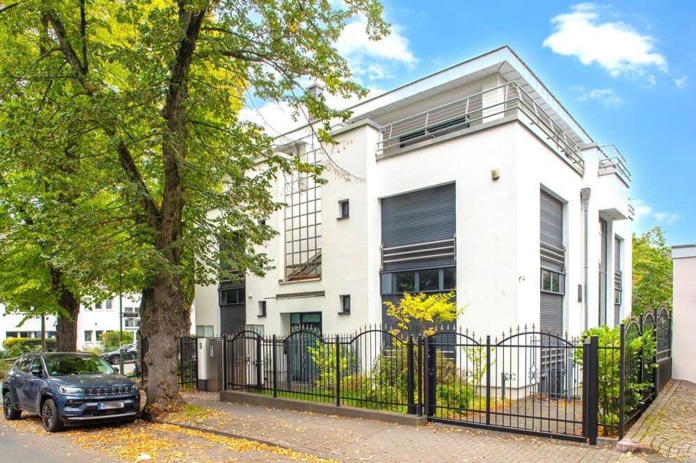 Prodej domu 698 m², pozemek 856 m², Düsseldorf, Severní Porýní-Vestfálsko Prodej domu 698 m², pozemek 856 m², Düsseldorf, Severní Porýní-Vestfálsko