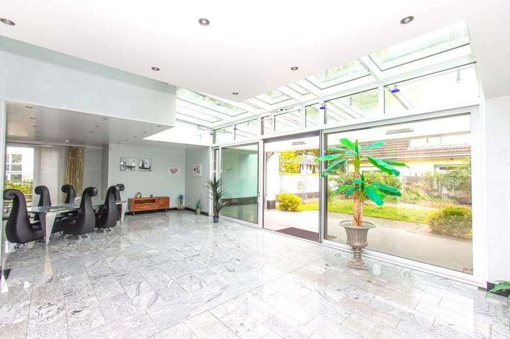 Prodej domu 698 m², pozemek 856 m², Düsseldorf, Severní Porýní-Vestfálsko Prodej domu 698 m², pozemek 856 m², Düsseldorf, Severní Porýní-Vestfálsko