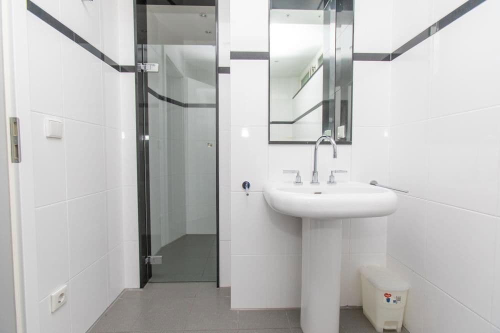 Prodej domu 698 m², pozemek 856 m², Düsseldorf, Severní Porýní-Vestfálsko Prodej domu 698 m², pozemek 856 m², Düsseldorf, Severní Porýní-Vestfálsko