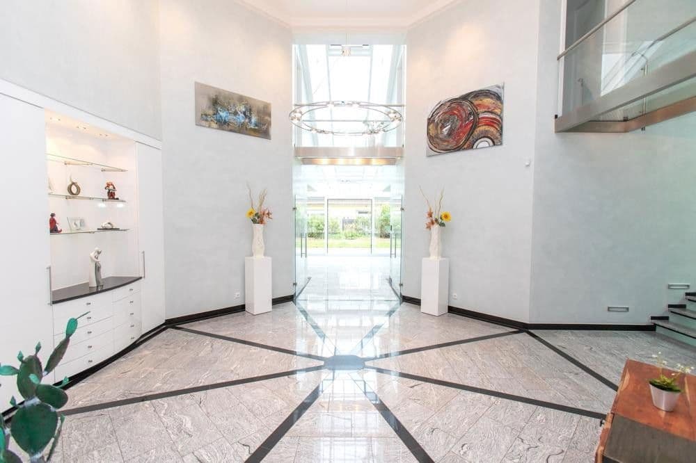 Prodej domu 698 m², pozemek 856 m², Düsseldorf, Severní Porýní-Vestfálsko Prodej domu 698 m², pozemek 856 m², Düsseldorf, Severní Porýní-Vestfálsko