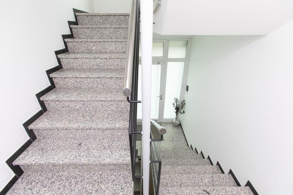 Prodej domu 698 m², pozemek 856 m², Düsseldorf, Severní Porýní-Vestfálsko Prodej domu 698 m², pozemek 856 m², Düsseldorf, Severní Porýní-Vestfálsko