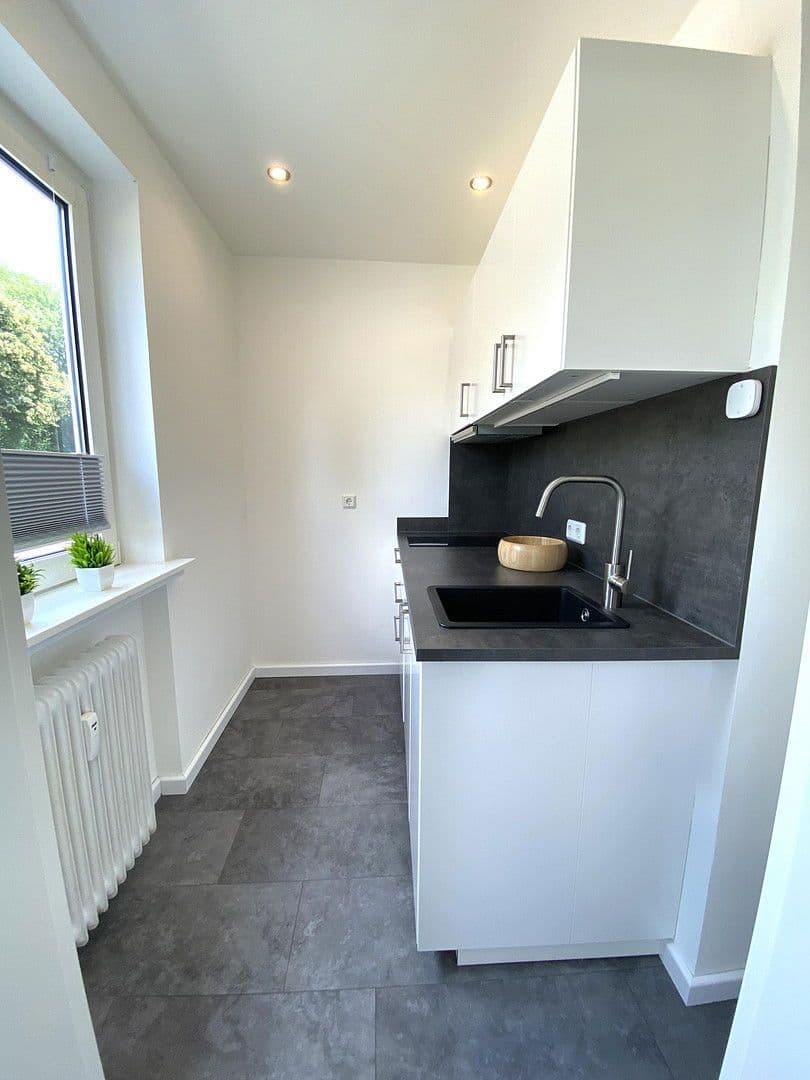 Pronájem bytu 1+1 34 m², Bremen, Bremen Pronájem bytu 1+1 34 m², Bremen, Bremen