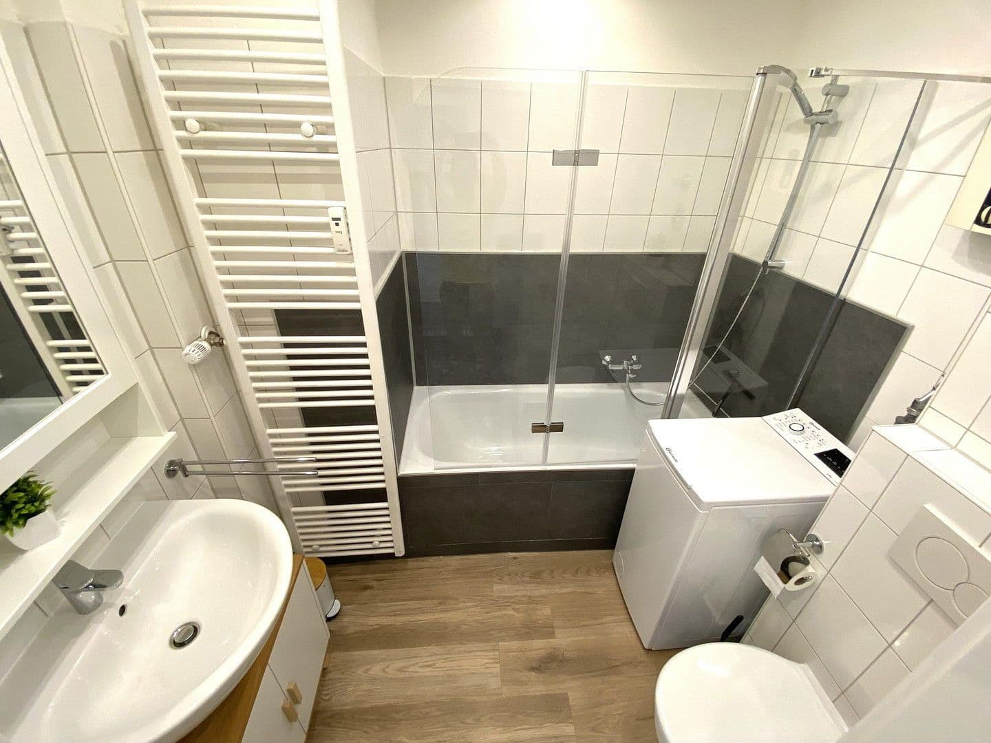 Pronájem bytu 1+1 34 m², Bremen, Bremen Pronájem bytu 1+1 34 m², Bremen, Bremen