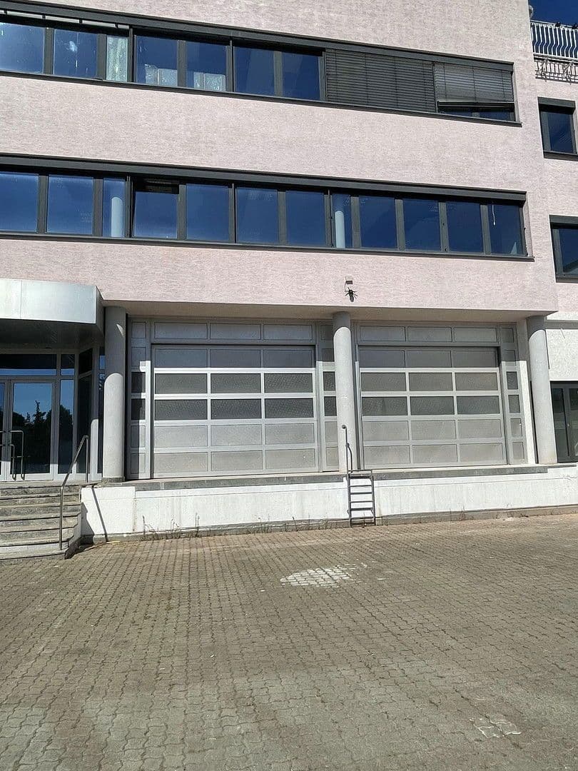 Pronájem nebytového prostoru 260 m², Ditzingen, Bádensko-Württembersko Pronájem nebytového prostoru 260 m², Ditzingen, Bádensko-Württembersko