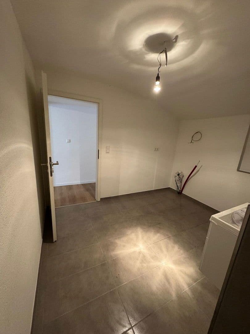 Pronájem bytu 2+1 68 m², Obere Hauptstrasse, Lustadt, Porýní-Falc Pronájem bytu 2+1 68 m², Obere Hauptstrasse, Lustadt, Porýní-Falc