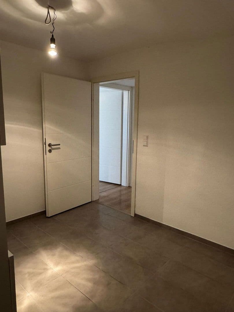 Pronájem bytu 2+1 68 m², Obere Hauptstrasse, Lustadt, Porýní-Falc Pronájem bytu 2+1 68 m², Obere Hauptstrasse, Lustadt, Porýní-Falc