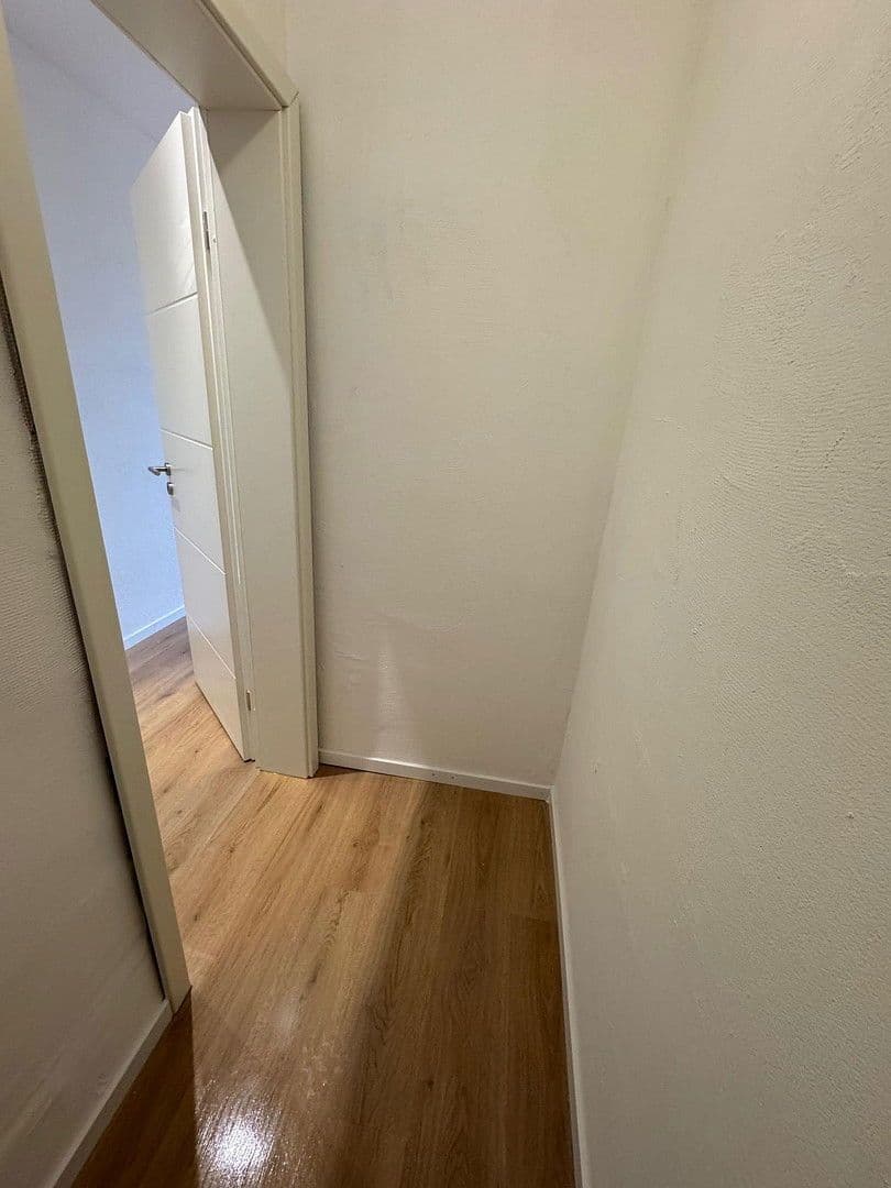 Pronájem bytu 2+1 68 m², Obere Hauptstrasse, Lustadt, Porýní-Falc Pronájem bytu 2+1 68 m², Obere Hauptstrasse, Lustadt, Porýní-Falc