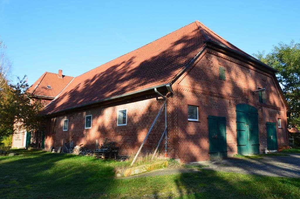 Prodej domu 200 m², pozemek 4.000 m², Winsen (Aller), Dolní Sasko Prodej domu 200 m², pozemek 4.000 m², Winsen (Aller), Dolní Sasko