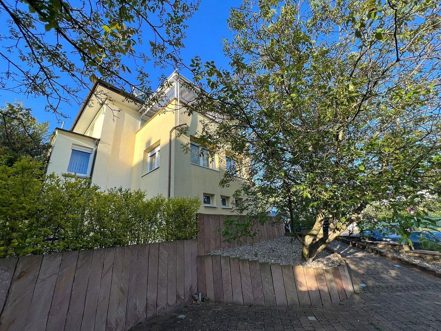 Prodej domu 240 m², pozemek 1.061 m², Wilferdingerstr. 5, Pforzheim, Bádensko-Württembersko Prodej domu 240 m², pozemek 1.061 m², Wilferdingerstr. 5, Pforzheim, Bádensko-Württembersko