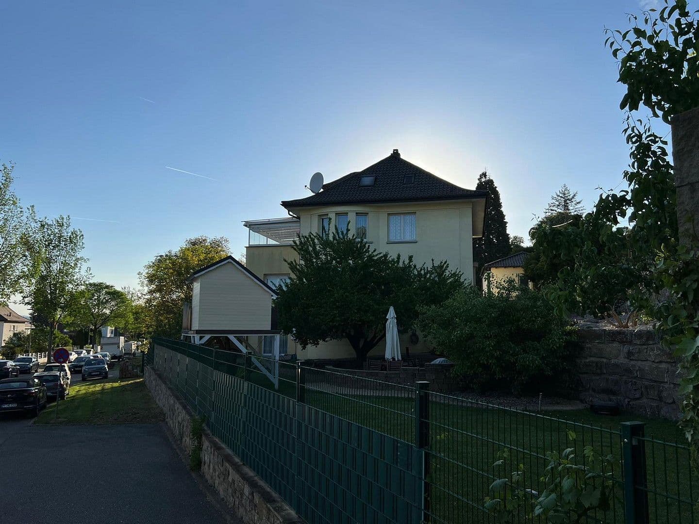 Prodej domu 240 m², pozemek 1.061 m², Wilferdingerstr. 5, Pforzheim, Bádensko-Württembersko Prodej domu 240 m², pozemek 1.061 m², Wilferdingerstr. 5, Pforzheim, Bádensko-Württembersko