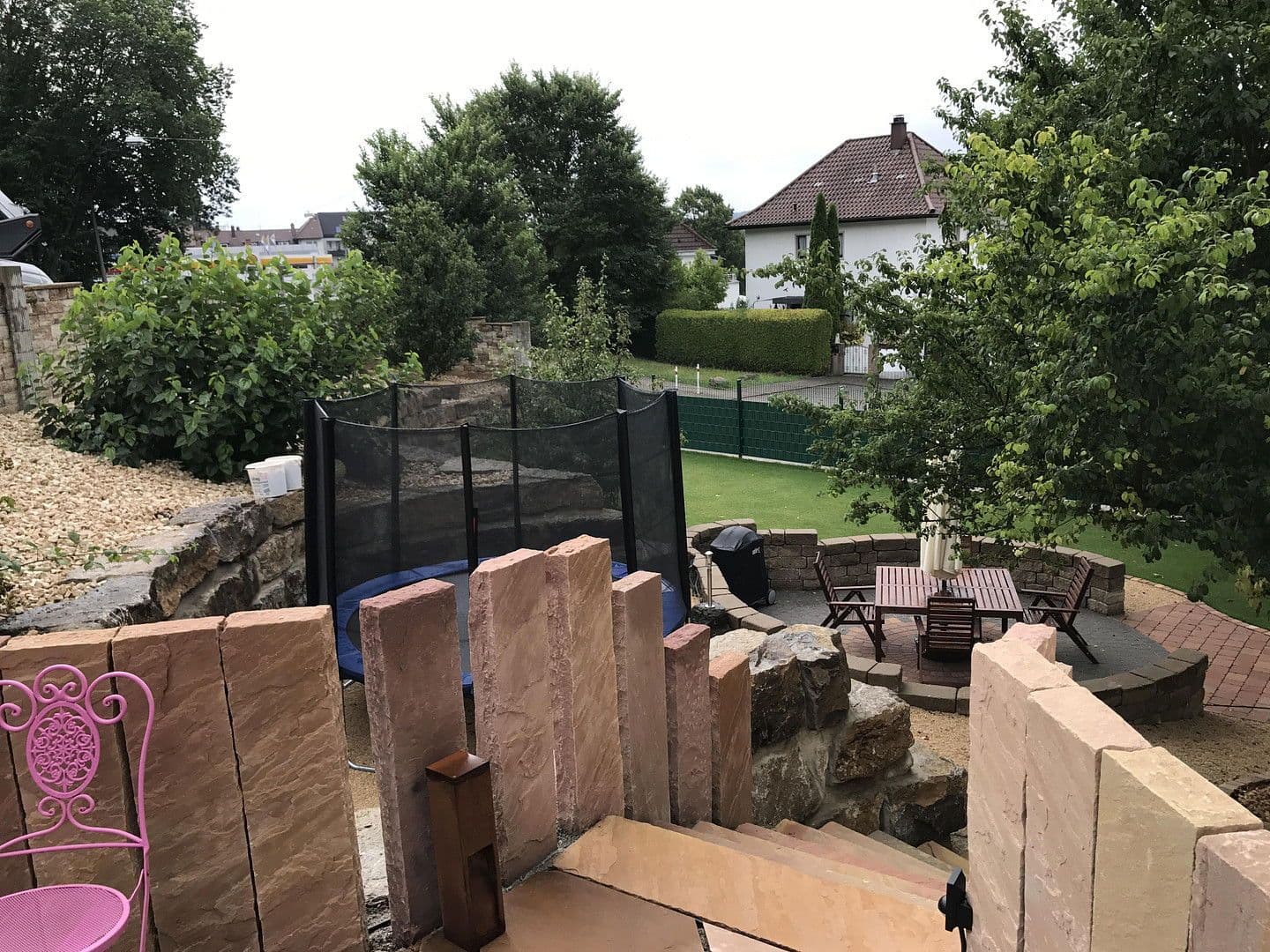 Prodej domu 240 m², pozemek 1.061 m², Wilferdingerstr. 5, Pforzheim, Bádensko-Württembersko Prodej domu 240 m², pozemek 1.061 m², Wilferdingerstr. 5, Pforzheim, Bádensko-Württembersko