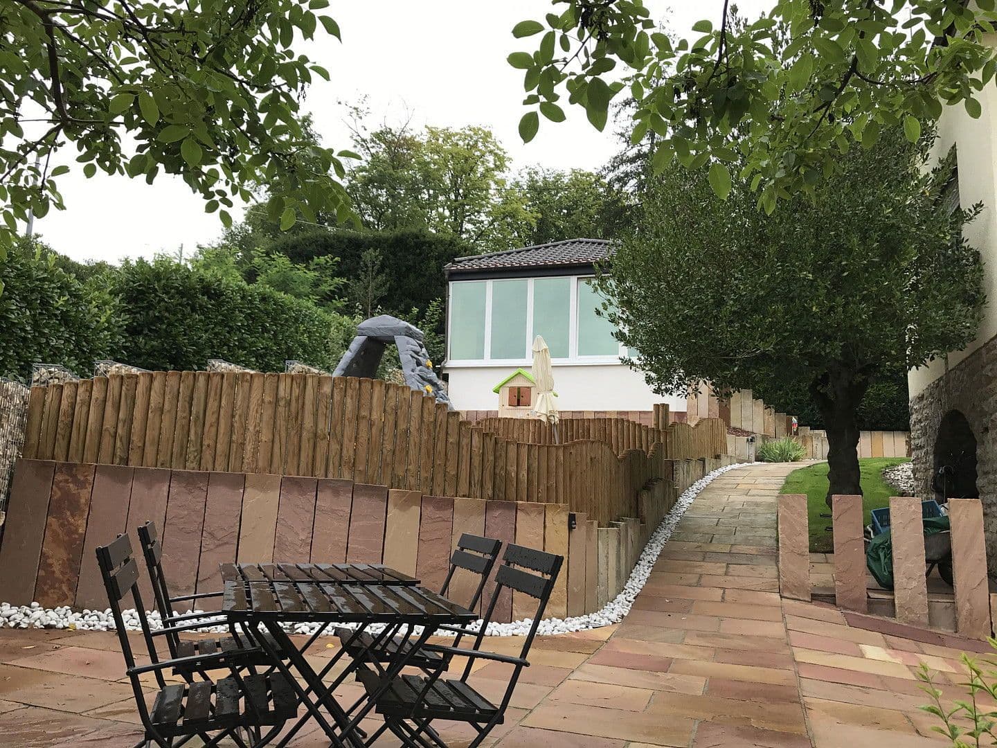 Prodej domu 240 m², pozemek 1.061 m², Wilferdingerstr. 5, Pforzheim, Bádensko-Württembersko Prodej domu 240 m², pozemek 1.061 m², Wilferdingerstr. 5, Pforzheim, Bádensko-Württembersko