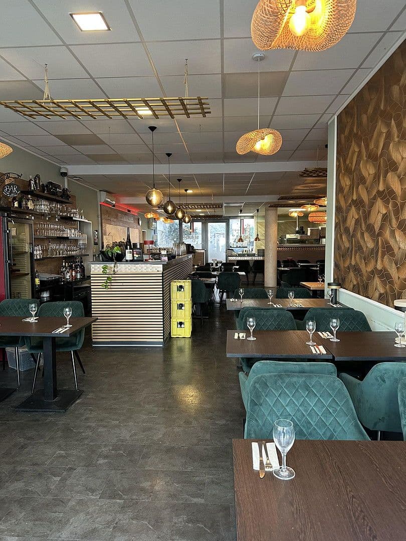 Pronájem nebytového prostoru 186 m², Lörrach, Bádensko-Württembersko Pronájem nebytového prostoru 186 m², Lörrach, Bádensko-Württembersko