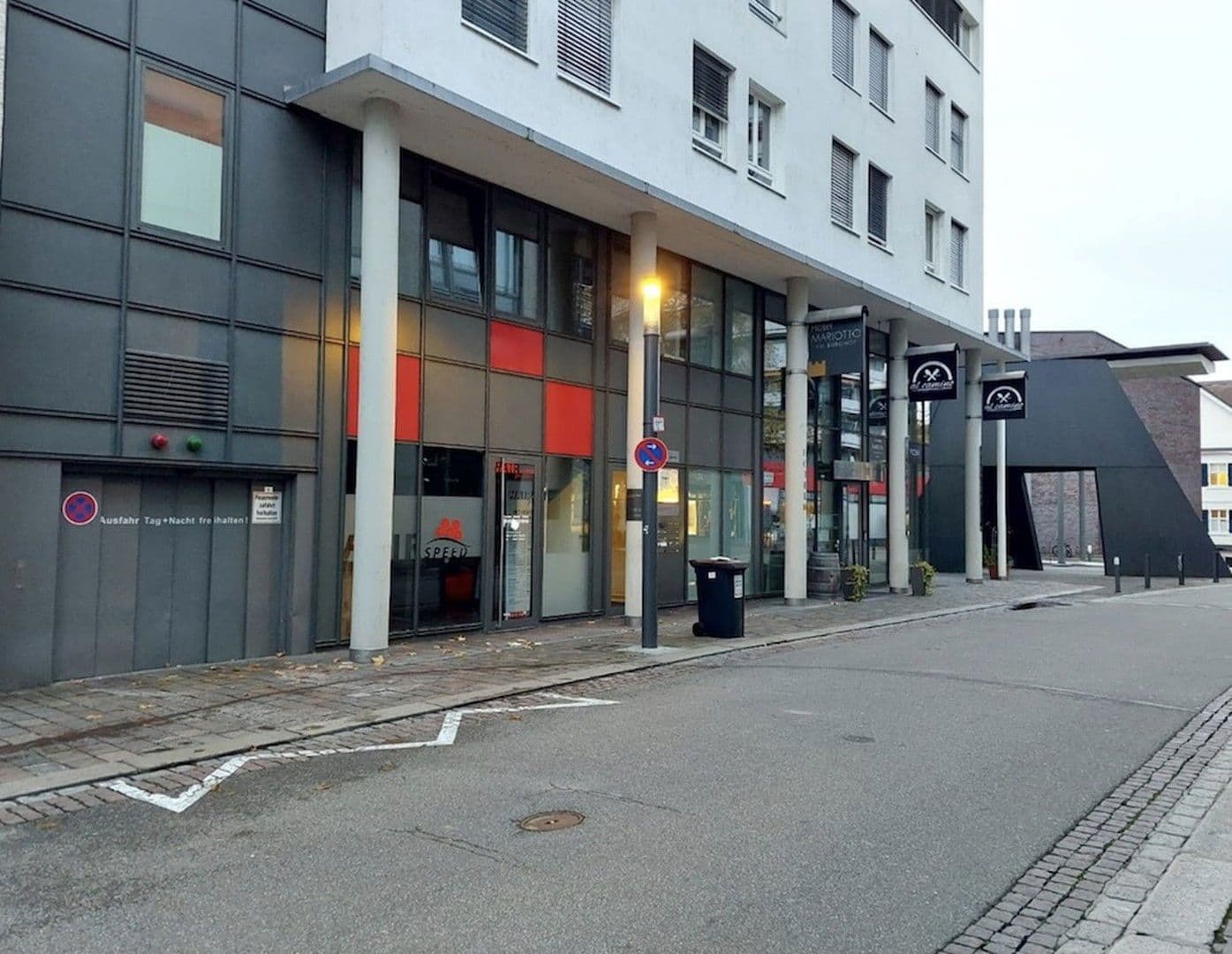 Pronájem nebytového prostoru 186 m², Lörrach, Bádensko-Württembersko Pronájem nebytového prostoru 186 m², Lörrach, Bádensko-Württembersko
