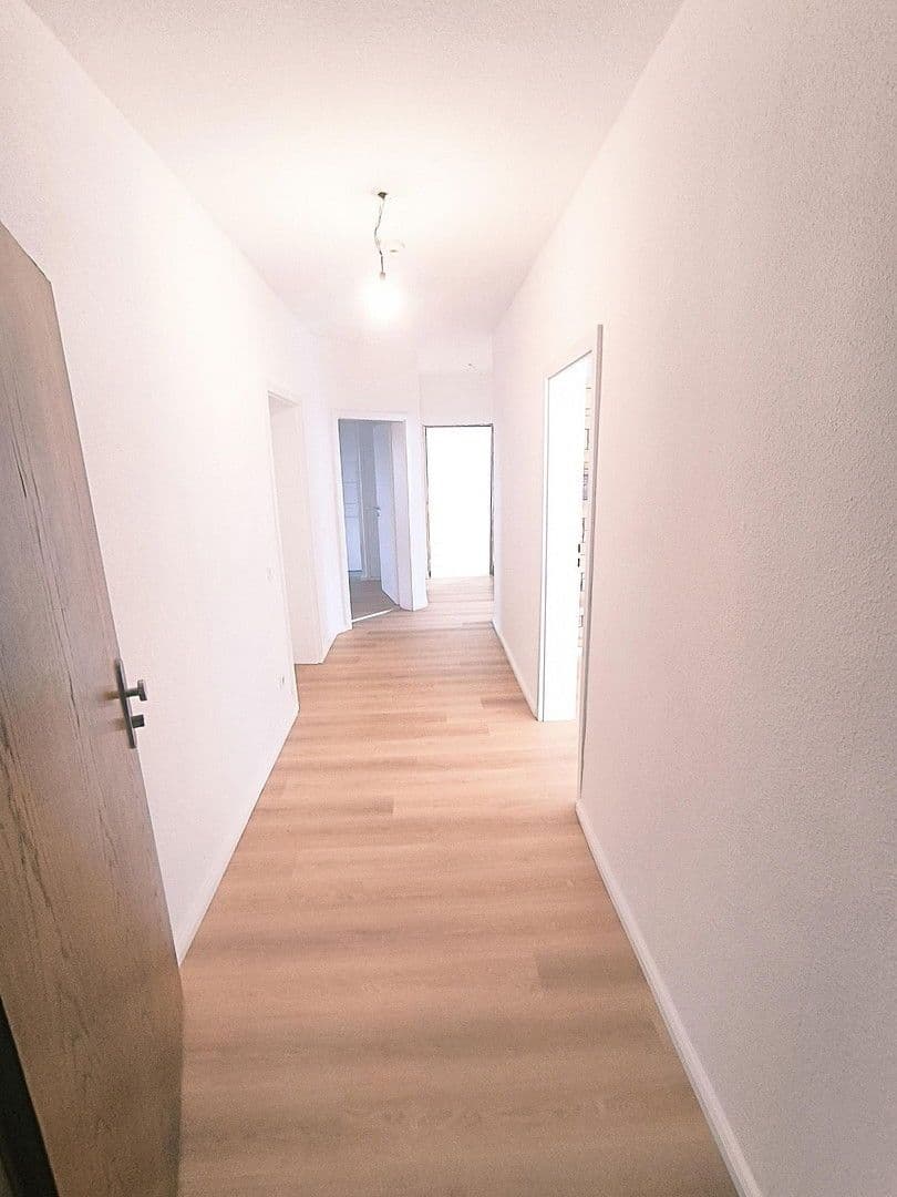 Pronájem bytu 3+1 107 m², Reichshofstr. 123, Schwerte, Severní Porýní-Vestfálsko Pronájem bytu 3+1 107 m², Reichshofstr. 123, Schwerte, Severní Porýní-Vestfálsko