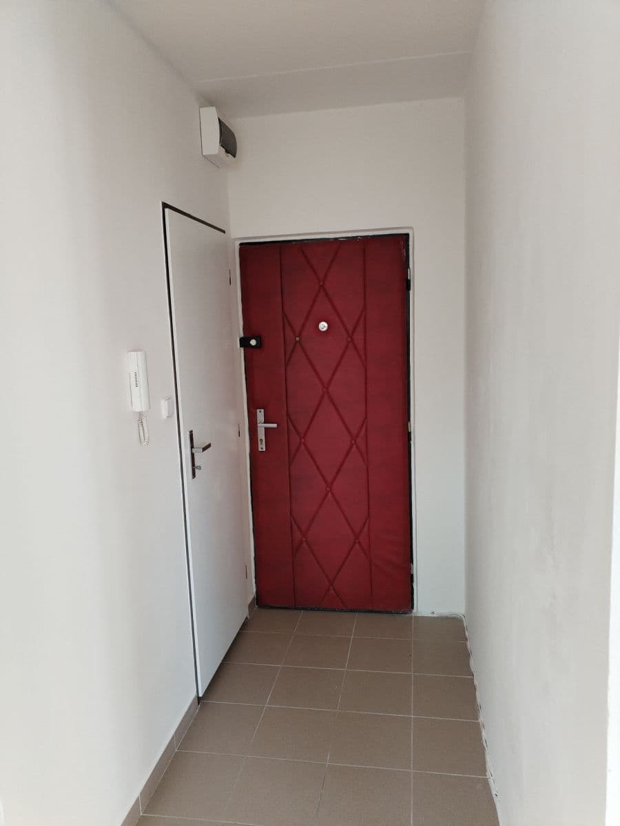 Pronájem bytu 1+1 35 m², Hornická, Jirkov, Ústecký kraj Pronájem bytu 1+1 35 m², Hornická, Jirkov, Ústecký kraj