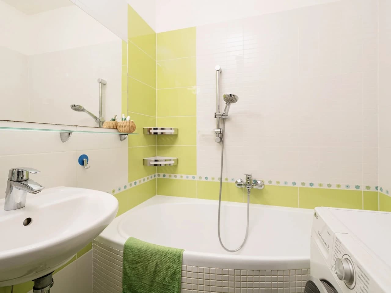 Pronájem bytu 3+1 72 m², Milénova, Brno, Jihomoravský kraj Pronájem bytu 3+1 72 m², Milénova, Brno, Jihomoravský kraj