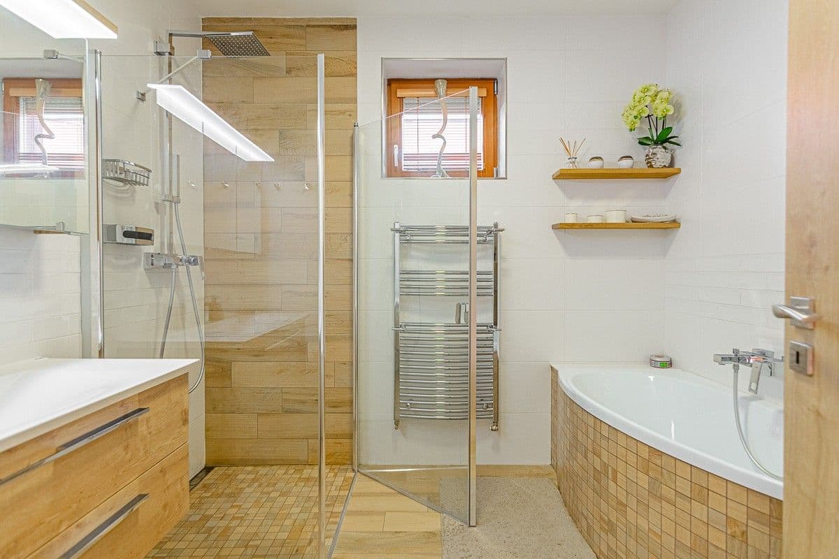 Prodej domu 162 m², pozemek 381 m², Zvoncová, Roztoky, Středočeský kraj Prodej domu 162 m², pozemek 381 m², Zvoncová, Roztoky, Středočeský kraj