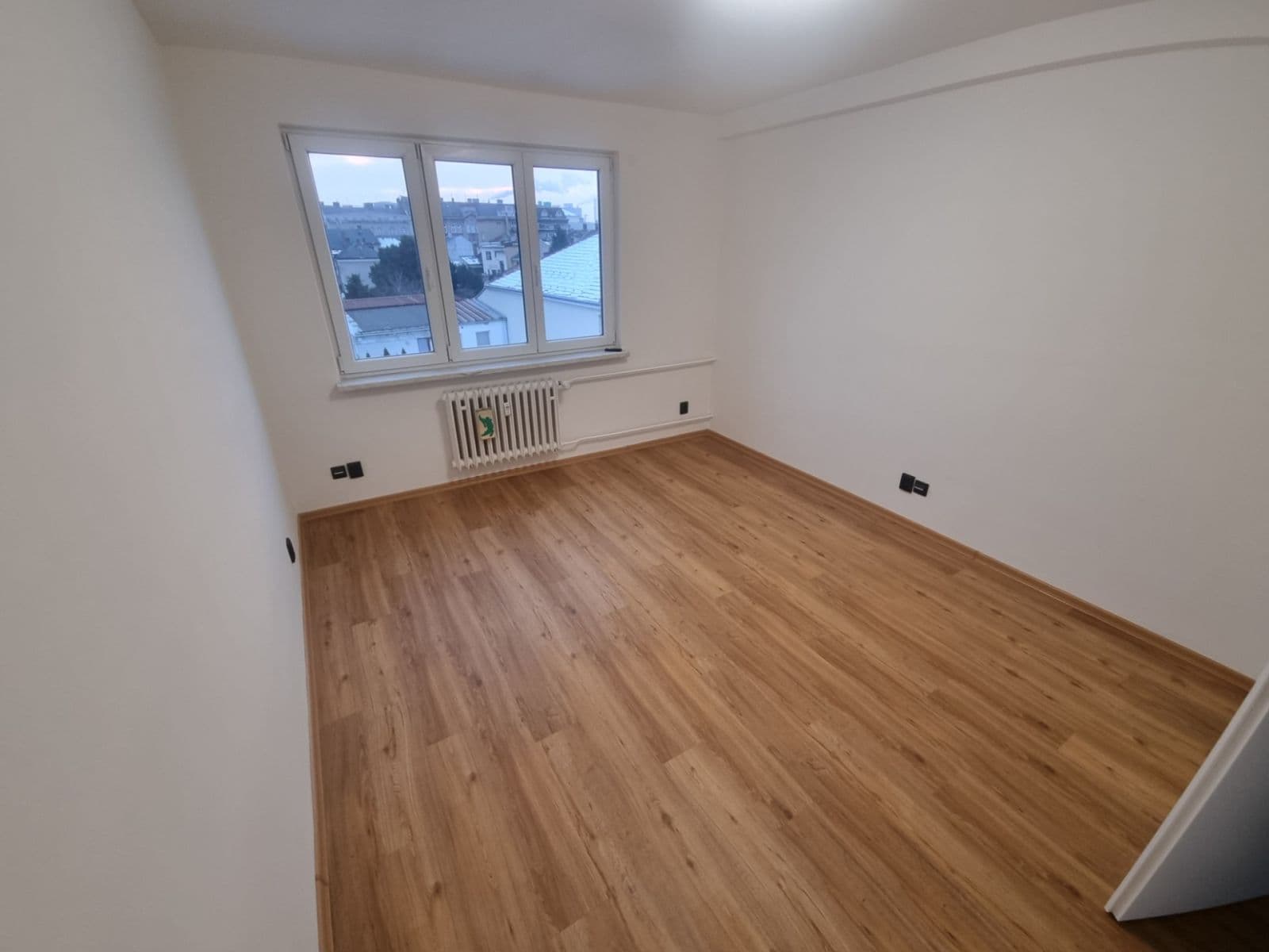 Pronájem bytu 3+1 75 m², Žerotínovo nám., Přerov, Olomoucký kraj Pronájem bytu 3+1 75 m², Žerotínovo nám., Přerov, Olomoucký kraj
