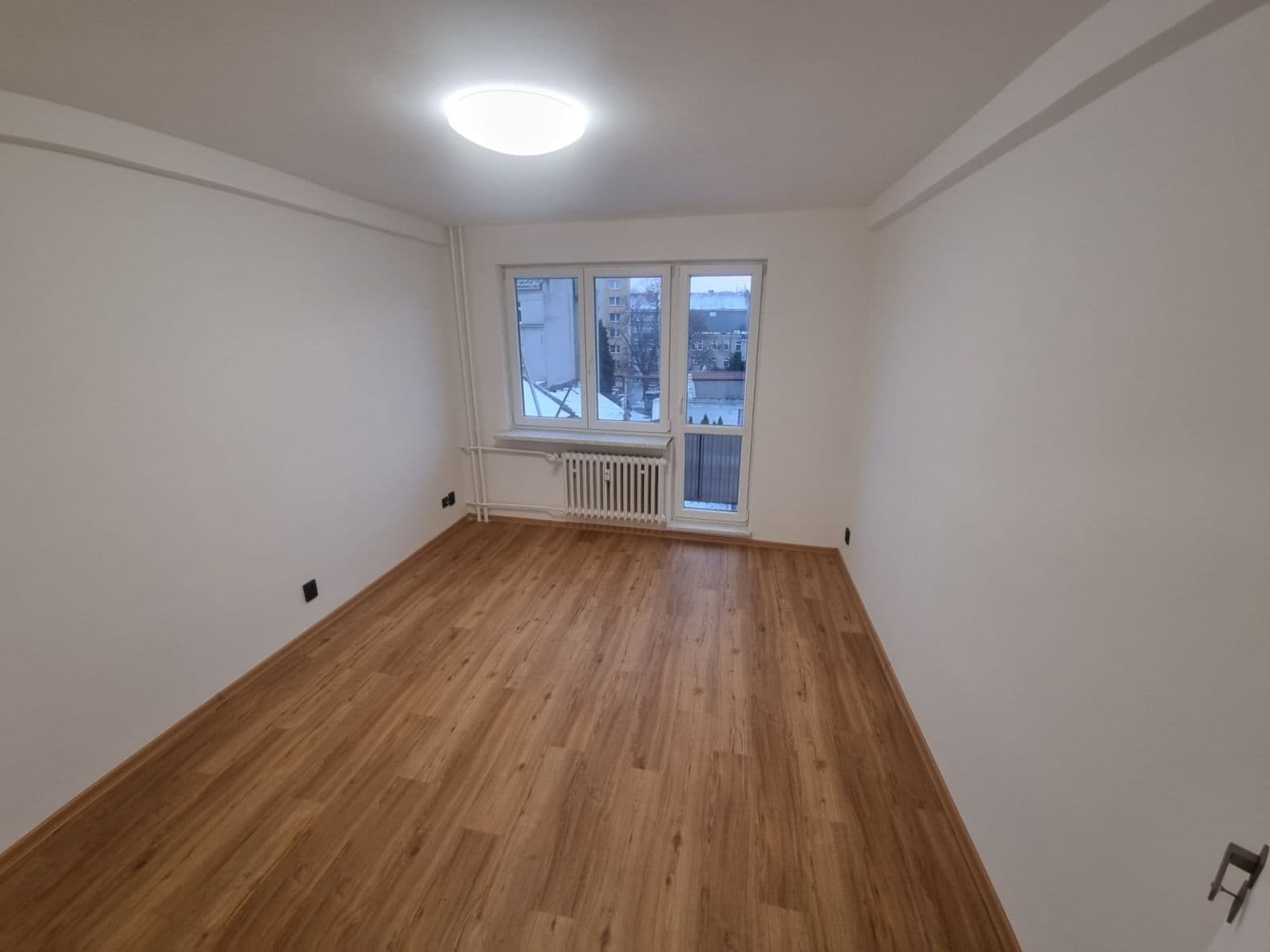 Pronájem bytu 3+1 75 m², Žerotínovo nám., Přerov, Olomoucký kraj Pronájem bytu 3+1 75 m², Žerotínovo nám., Přerov, Olomoucký kraj