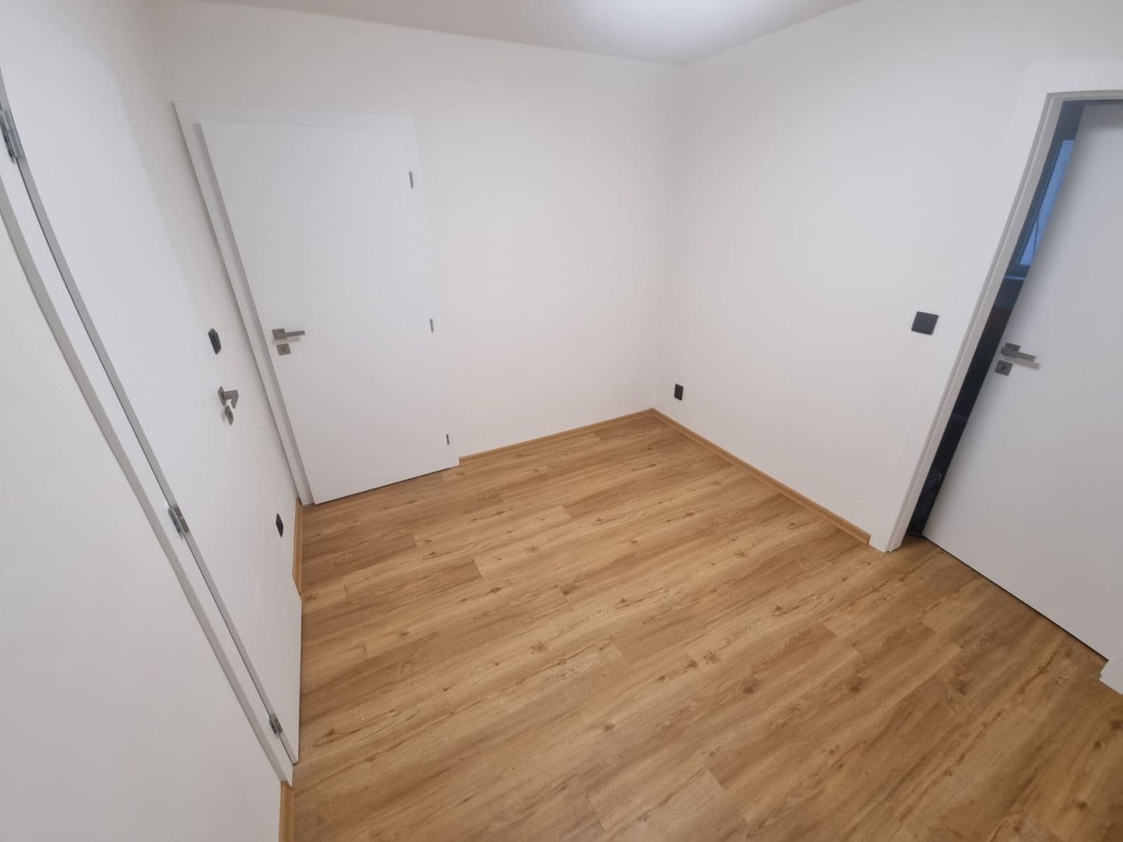 Pronájem bytu 3+1 75 m², Žerotínovo nám., Přerov, Olomoucký kraj Pronájem bytu 3+1 75 m², Žerotínovo nám., Přerov, Olomoucký kraj