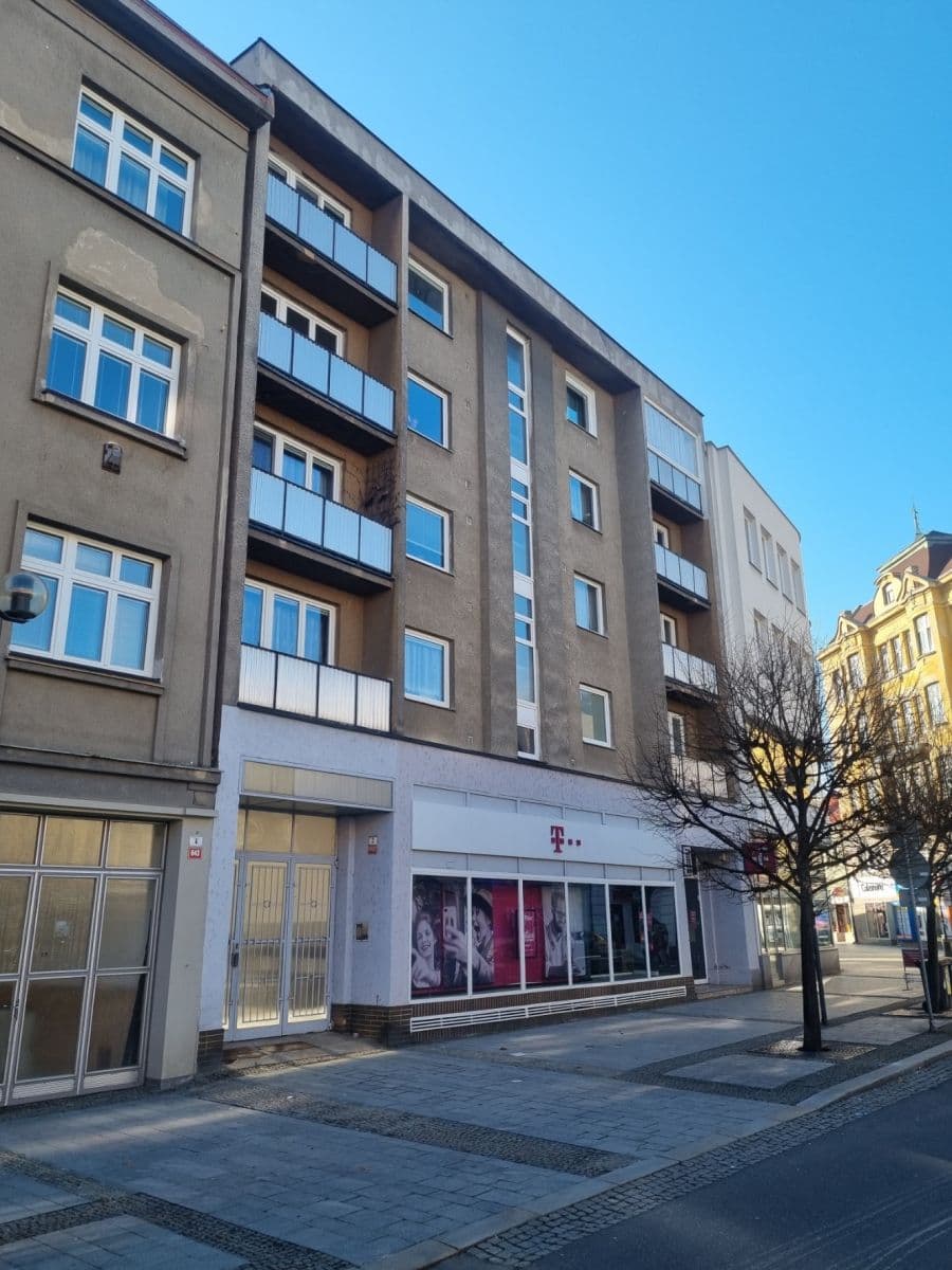 Pronájem bytu 3+1 75 m², Žerotínovo nám., Přerov, Olomoucký kraj Pronájem bytu 3+1 75 m², Žerotínovo nám., Přerov, Olomoucký kraj