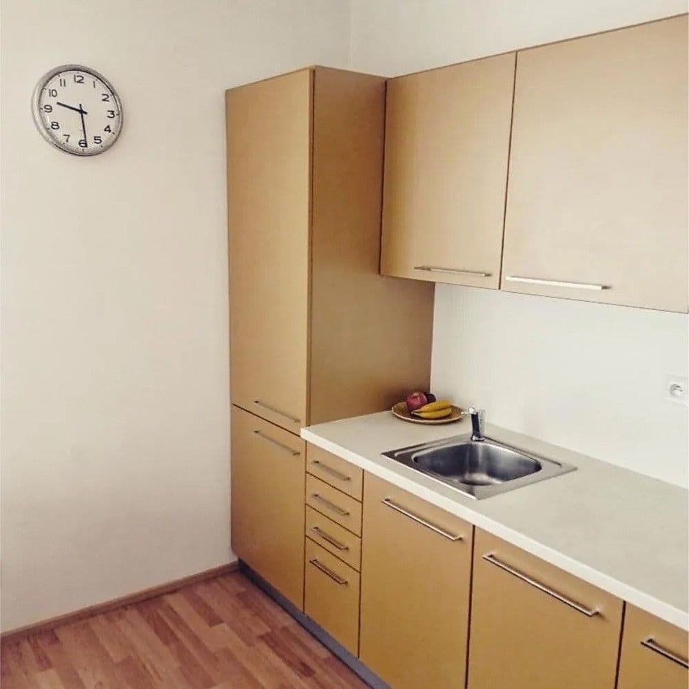 Pronájem bytu 1+1 64 m², Žitná, Hostivice, Středočeský kraj Pronájem bytu 1+1 64 m², Žitná, Hostivice, Středočeský kraj