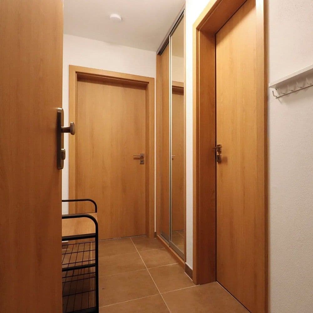 Pronájem bytu 1+1 42 m², Žitná, Hostivice, Středočeský kraj Pronájem bytu 1+1 42 m², Žitná, Hostivice, Středočeský kraj