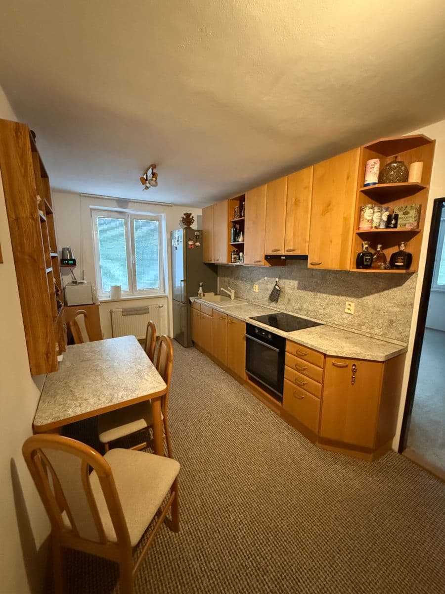 Pronájem bytu 2+1 65 m², Pod Štandlem, Frýdek-Místek, Moravskoslezský kraj Pronájem bytu 2+1 65 m², Pod Štandlem, Frýdek-Místek, Moravskoslezský kraj