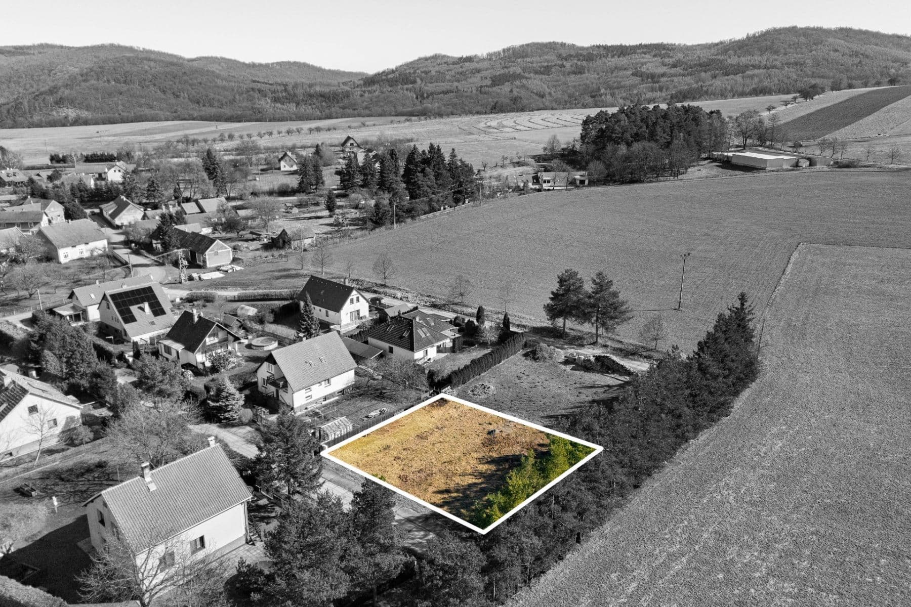 Prodej pozemku 593 m², Skryje, Středočeský kraj Prodej pozemku 593 m², Skryje, Středočeský kraj