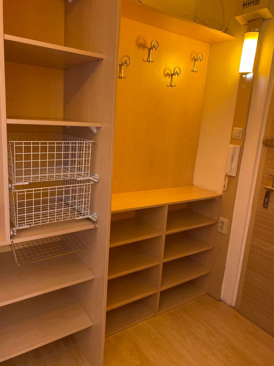 Pronájem bytu 2+kk 46 m², Milánská, Praha, Praha Pronájem bytu 2+kk 46 m², Milánská, Praha, Praha