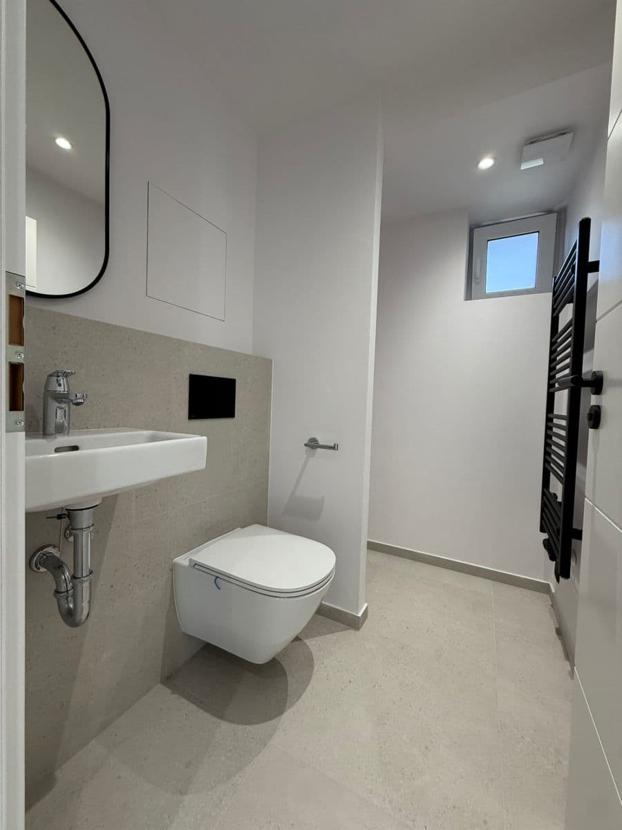 Pronájem bytu 3+kk 60 m², U Cihelny, Unhošť, Středočeský kraj Pronájem bytu 3+kk 60 m², U Cihelny, Unhošť, Středočeský kraj