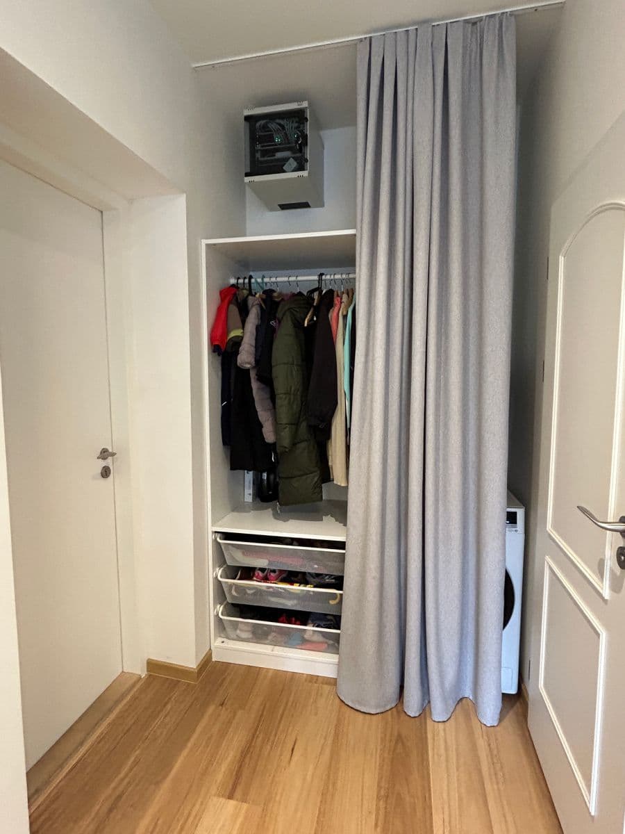 Pronájem bytu 1+kk 40 m², Špotzova, Praha, Praha Pronájem bytu 1+kk 40 m², Špotzova, Praha, Praha