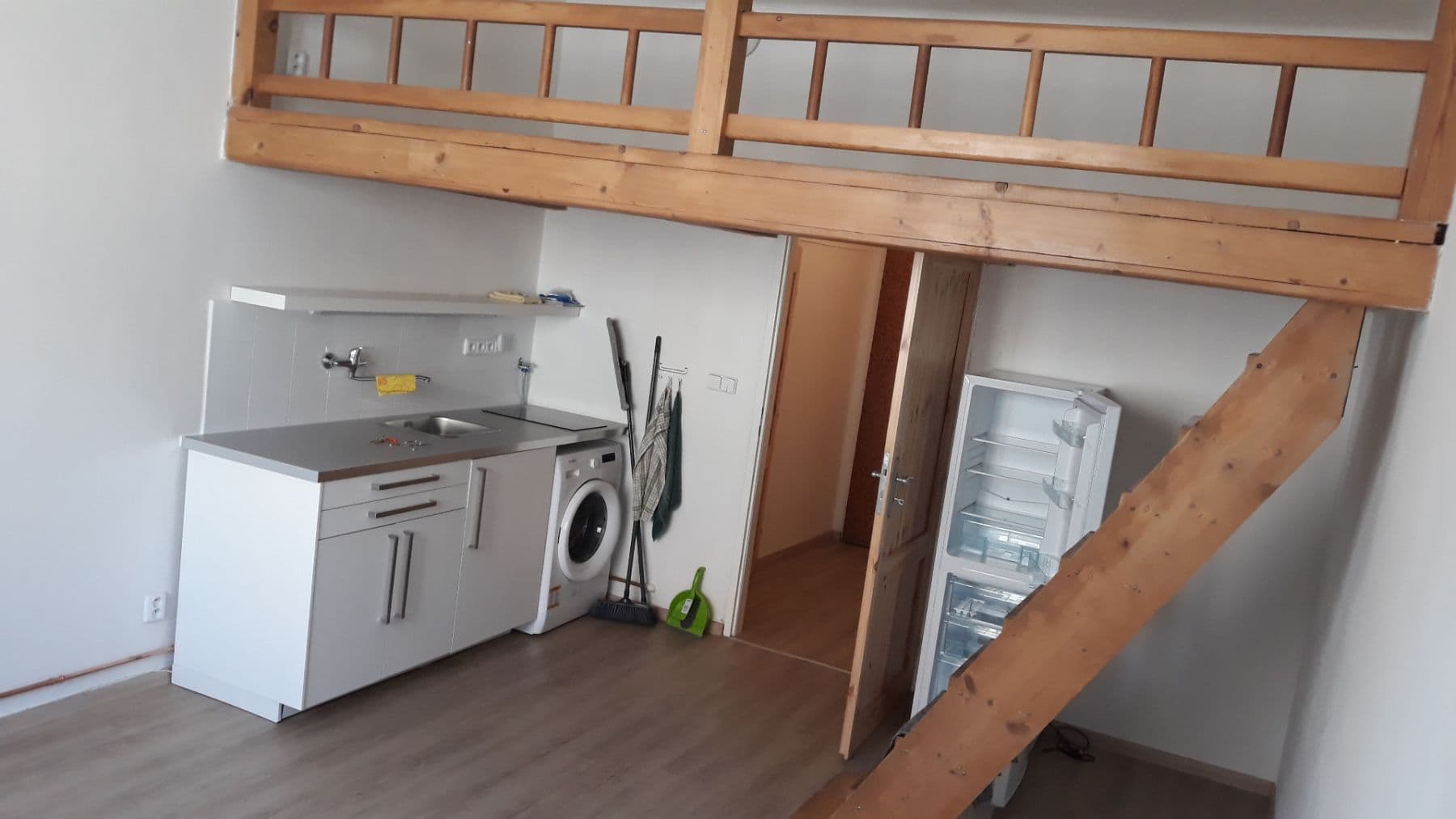 Pronájem bytu 1+kk 26 m², Záběhlická, Praha, Praha Pronájem bytu 1+kk 26 m², Záběhlická, Praha, Praha