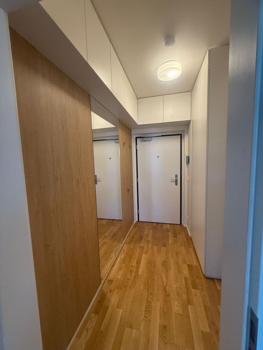 Pronájem bytu 1+kk 32 m², Fafkových, Praha, Praha Pronájem bytu 1+kk 32 m², Fafkových, Praha, Praha