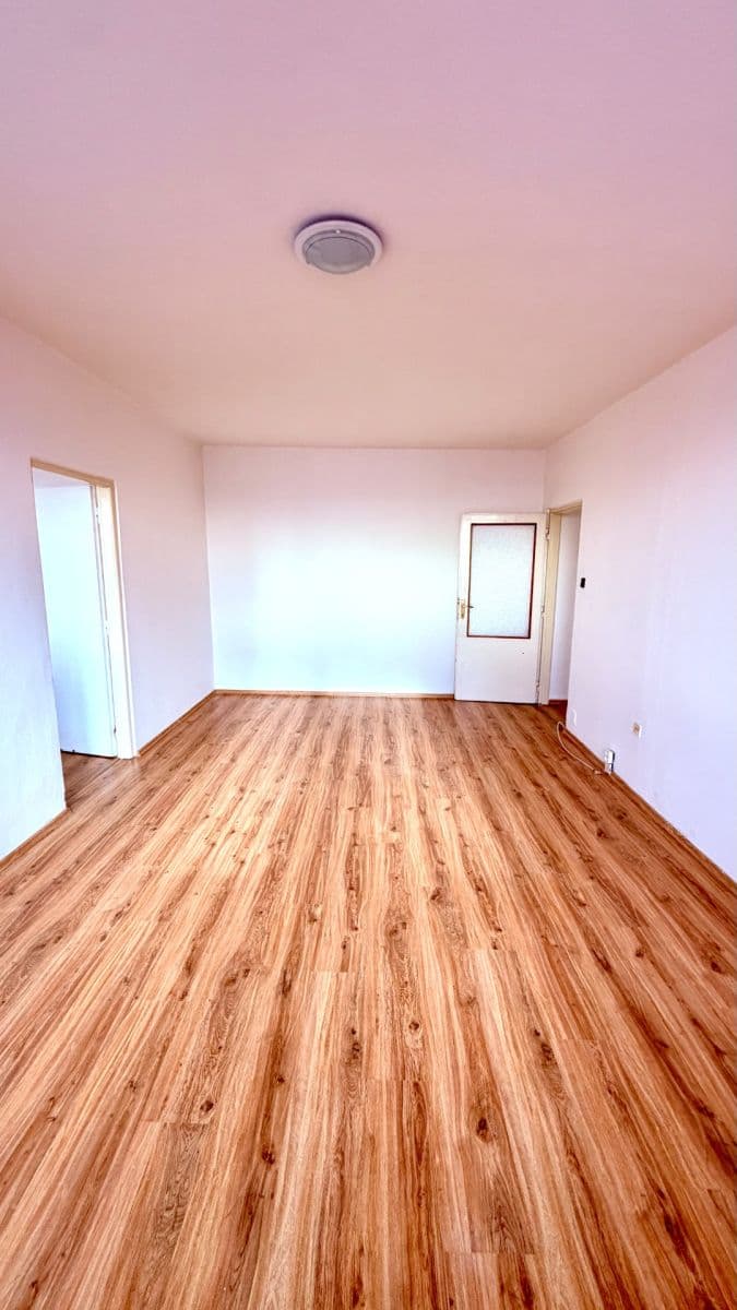 Prodej bytu 3+1 78 m², Ľudovíta Okánika, Nitra, Nitriansky kraj Prodej bytu 3+1 78 m², Ľudovíta Okánika, Nitra, Nitriansky kraj