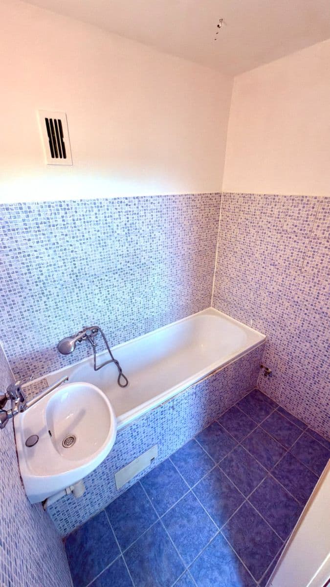 Prodej bytu 3+1 78 m², Ľudovíta Okánika, Nitra, Nitriansky kraj Prodej bytu 3+1 78 m², Ľudovíta Okánika, Nitra, Nitriansky kraj